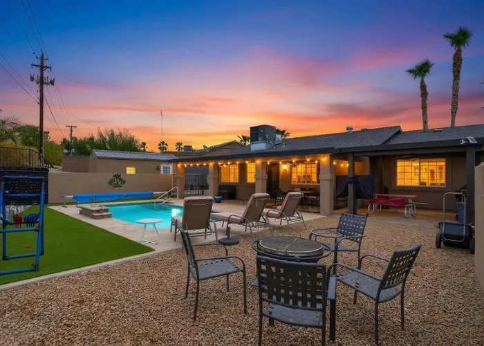 Rango Desert Retreat With Private Pool Holiday home